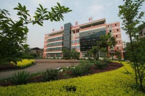 唐山市建筑职工中等专业学校