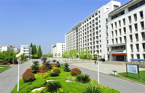 保定机械冶金第二技工学校