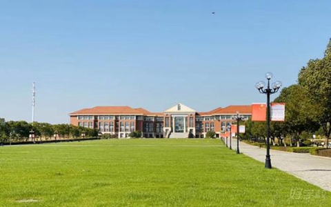 成都市天府新区成人中等专业学校社区公共事务管理专业